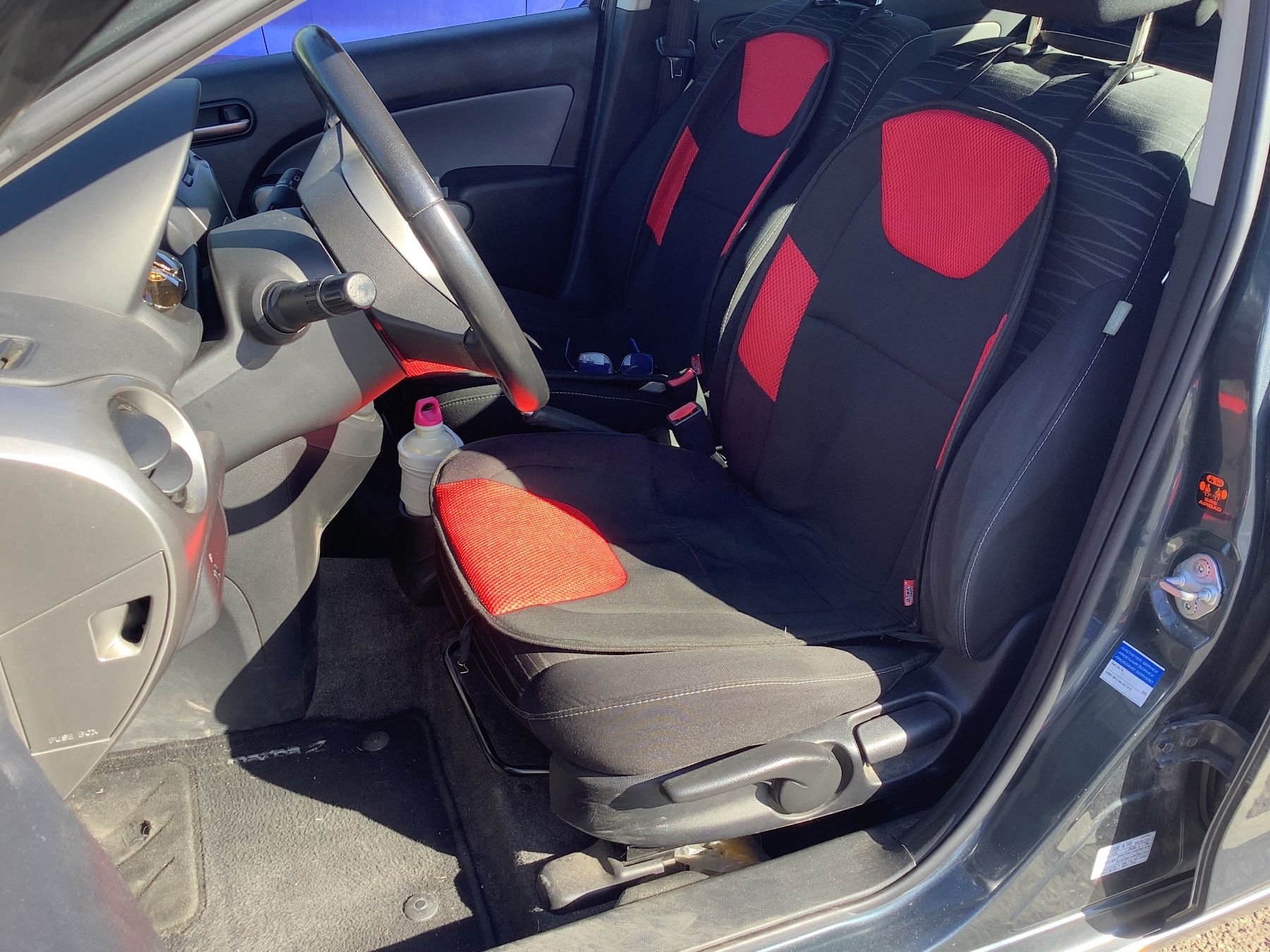 Mazda Autos: Mazda 2 1.3 16V Exclusive – D'occasion à Meyrin par claude037 4
