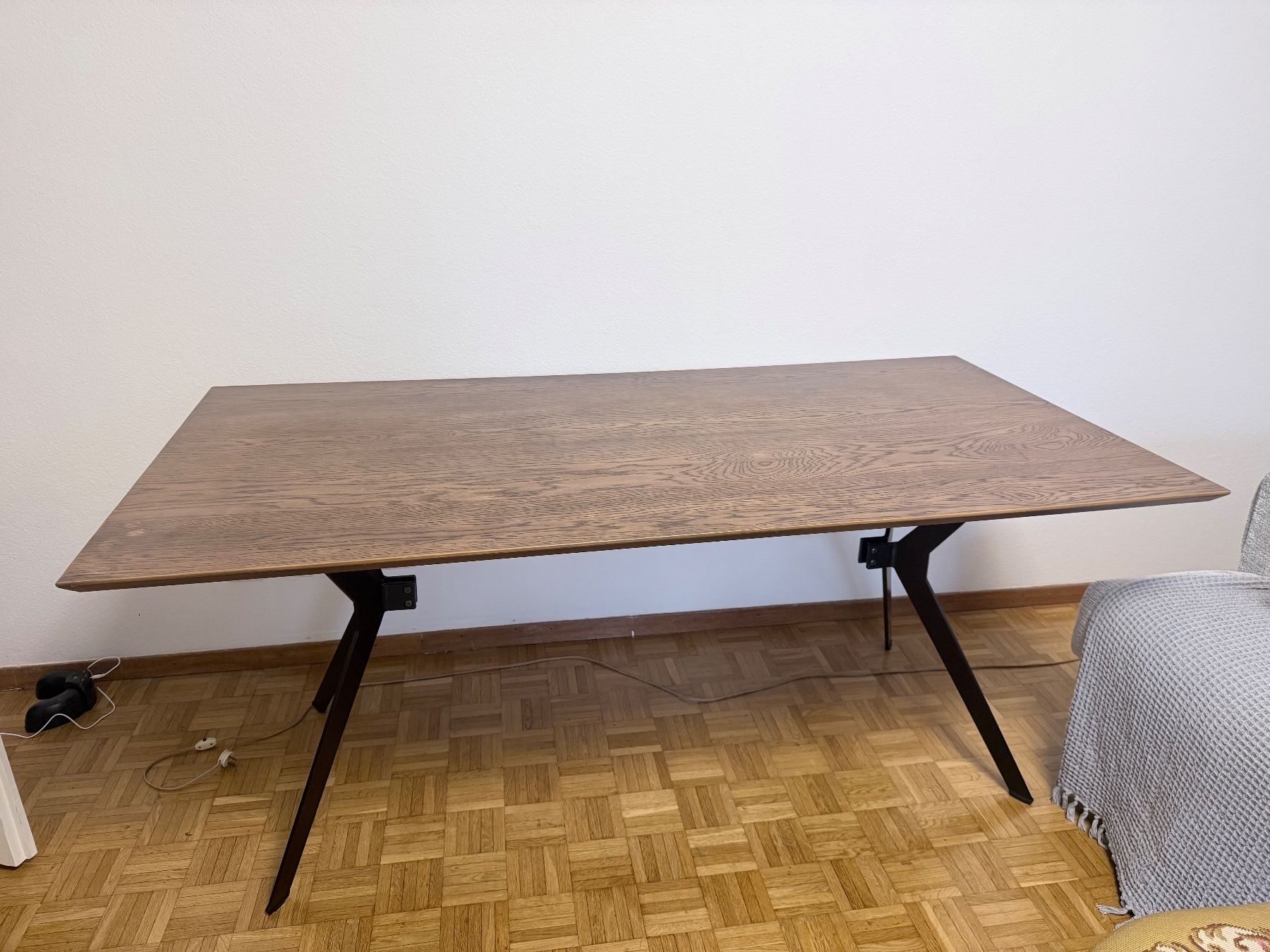 Esstisch Holzplatte mit schwarzem Metallgestell gebraucht (Gebraucht) in Winterthur für CHF 20 – nur Abholung auf Ricardo kaufen