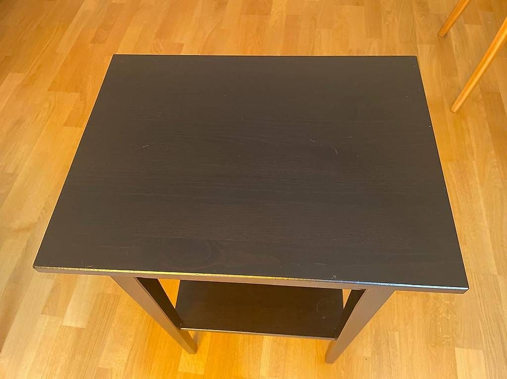 Ikea Bureaux: Nachttisch Ikea Hemnes – D'occasion à Liebefeld par mikki3000 1