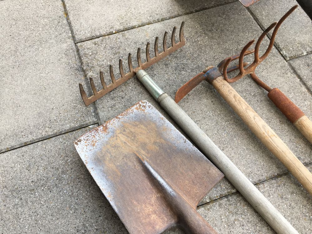 Lot Garten Werkzeug, Gabeln,Schaufeln, Rechen,Pickel 9Stück Kaufen