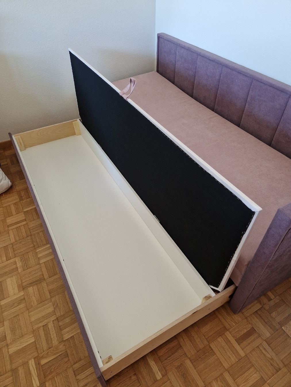 Sofas: Neuwertiges Bettsofa / Gästebett – Gebraucht aus Zürich von hogerseppvreni 3