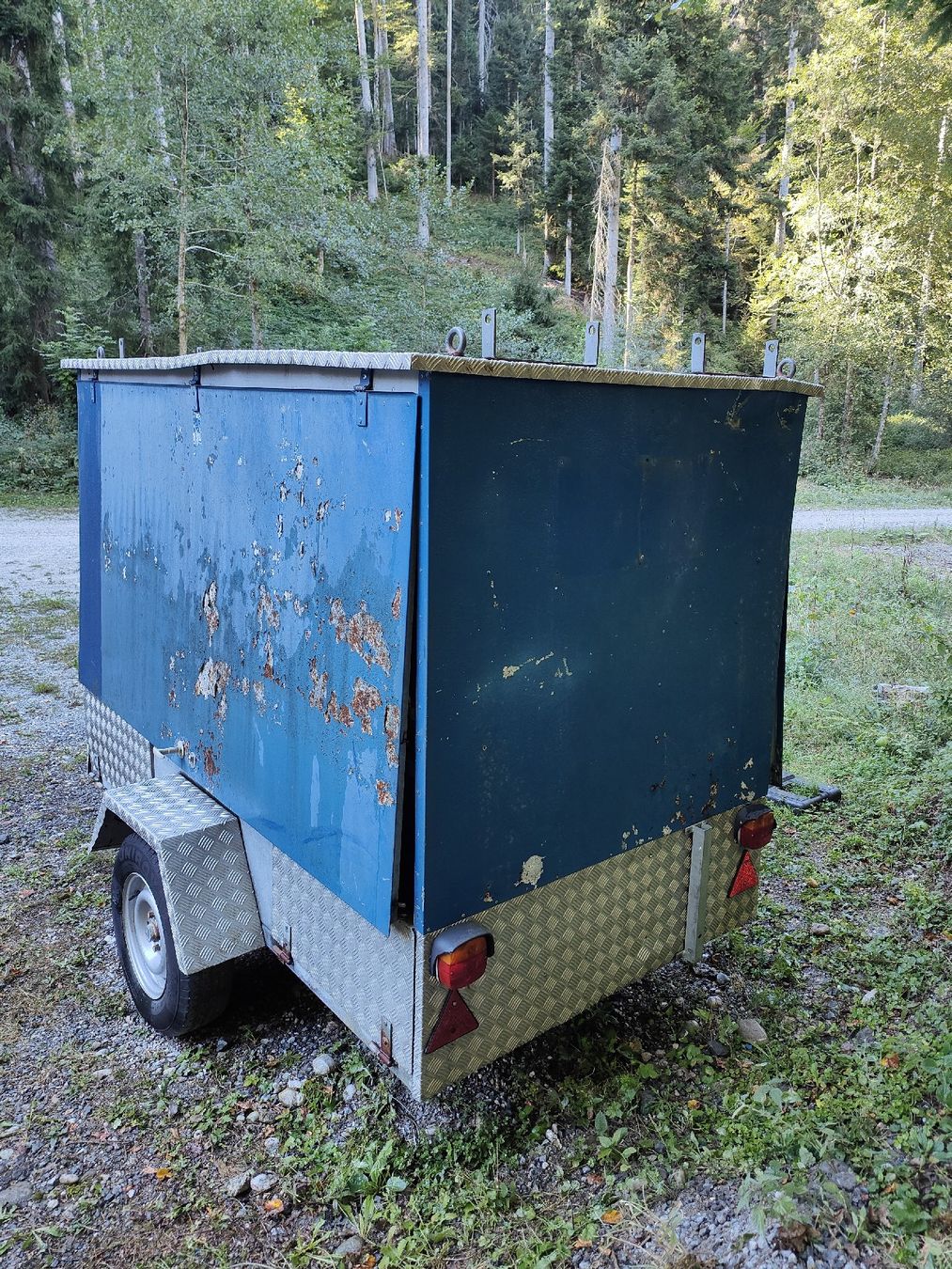 Niederberger Rimorchi: Niederberger Materialanhänger – Difettoso da Langnau i. E venduto da WRX98 2