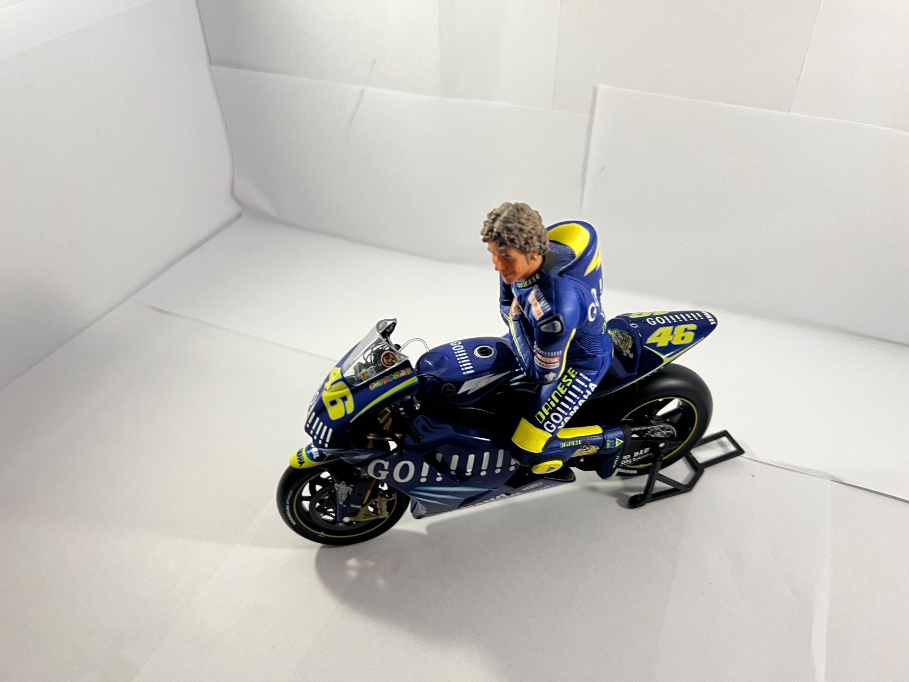 Minichamps Kit di modellismo & Modellini statici: Valentino Rossi Lot 5 – Usato da Sergey venduto da Mascotte00 1