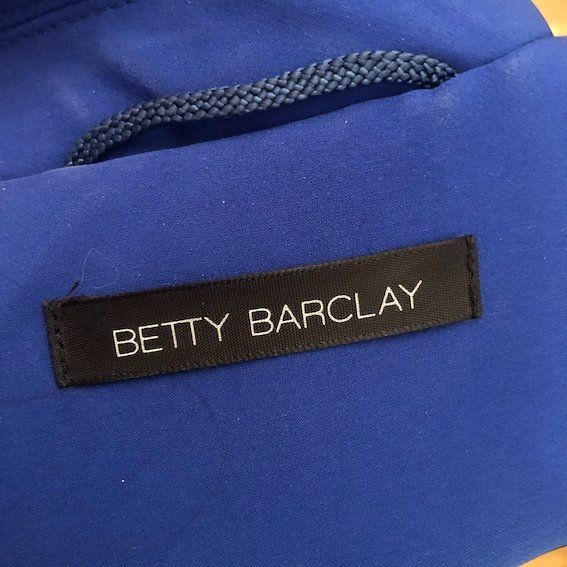 Betty Barclay Giacche: Blazer Betty Barclay 40 – Nuovo (secondo la descrizione) da Carouge GE venduto da Lapsus23 2