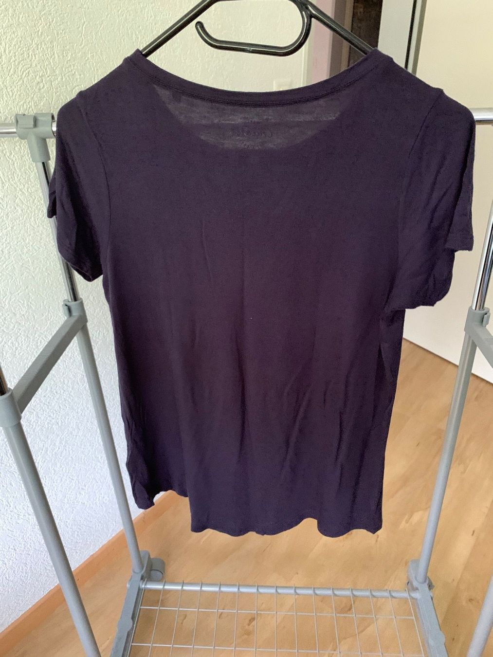 T-shirts: Tshirt violett – D'occasion à Eichberg par Jaasaa96 1