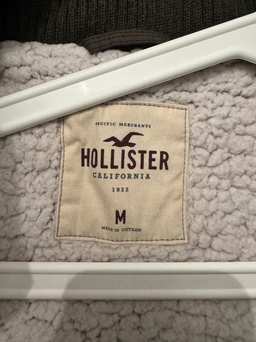 Hollister Manteaux: Giacca parka Hollister – D'occasion à Camignolo par maly86 1