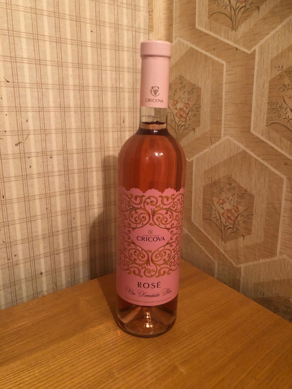 Vino: CRICOVA  halb süsser Rosé, Moldawien – Nuovo e nell'imballaggio originale da Wald ZH venduto da mlnt 4
