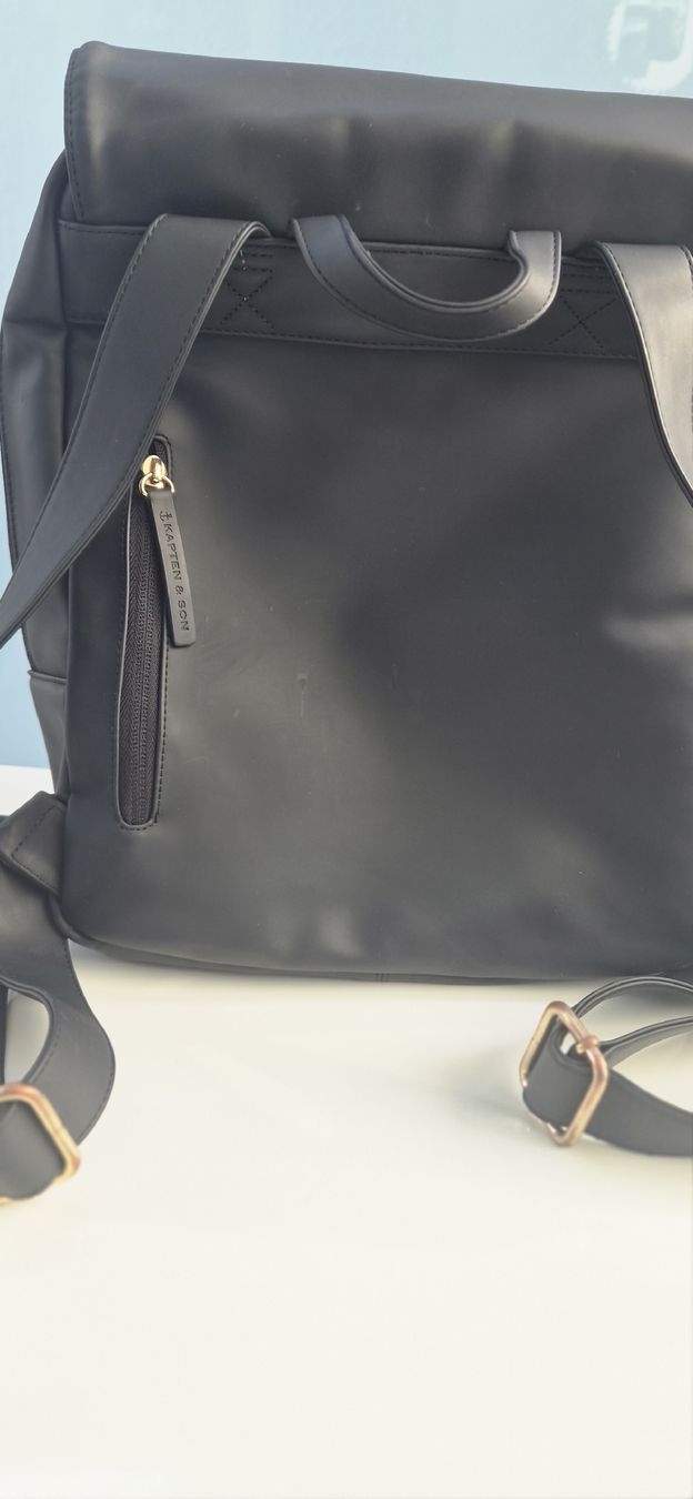 Kapten & Son Rucksäcke: Rucksack Kapten & Son schwarz beige  – Gebraucht aus Rapperswil SG von lemiii 4