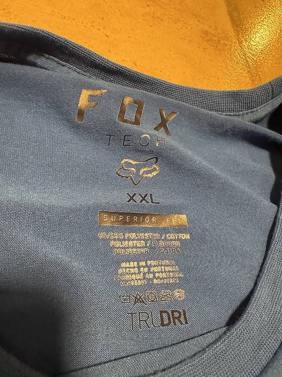 Fox T-shirt: Fox T-Shirt blau – Nuovo (secondo la descrizione) da Thierachern venduto da pelati86 1