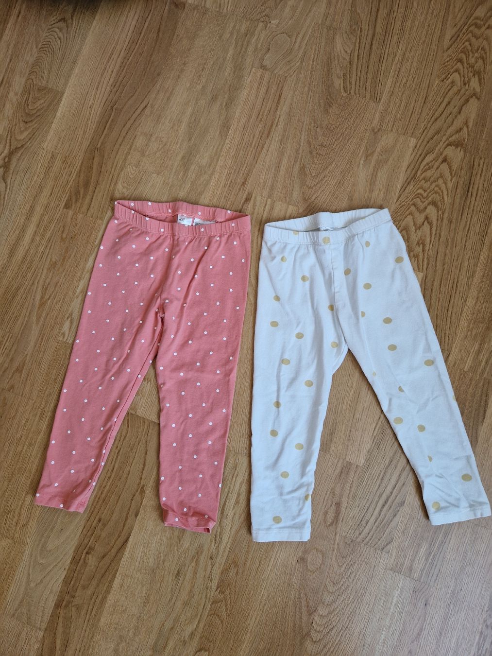 Calze & Collant: Leggins Gr 98 – Usato da Zürich venduto da mel_mzx6