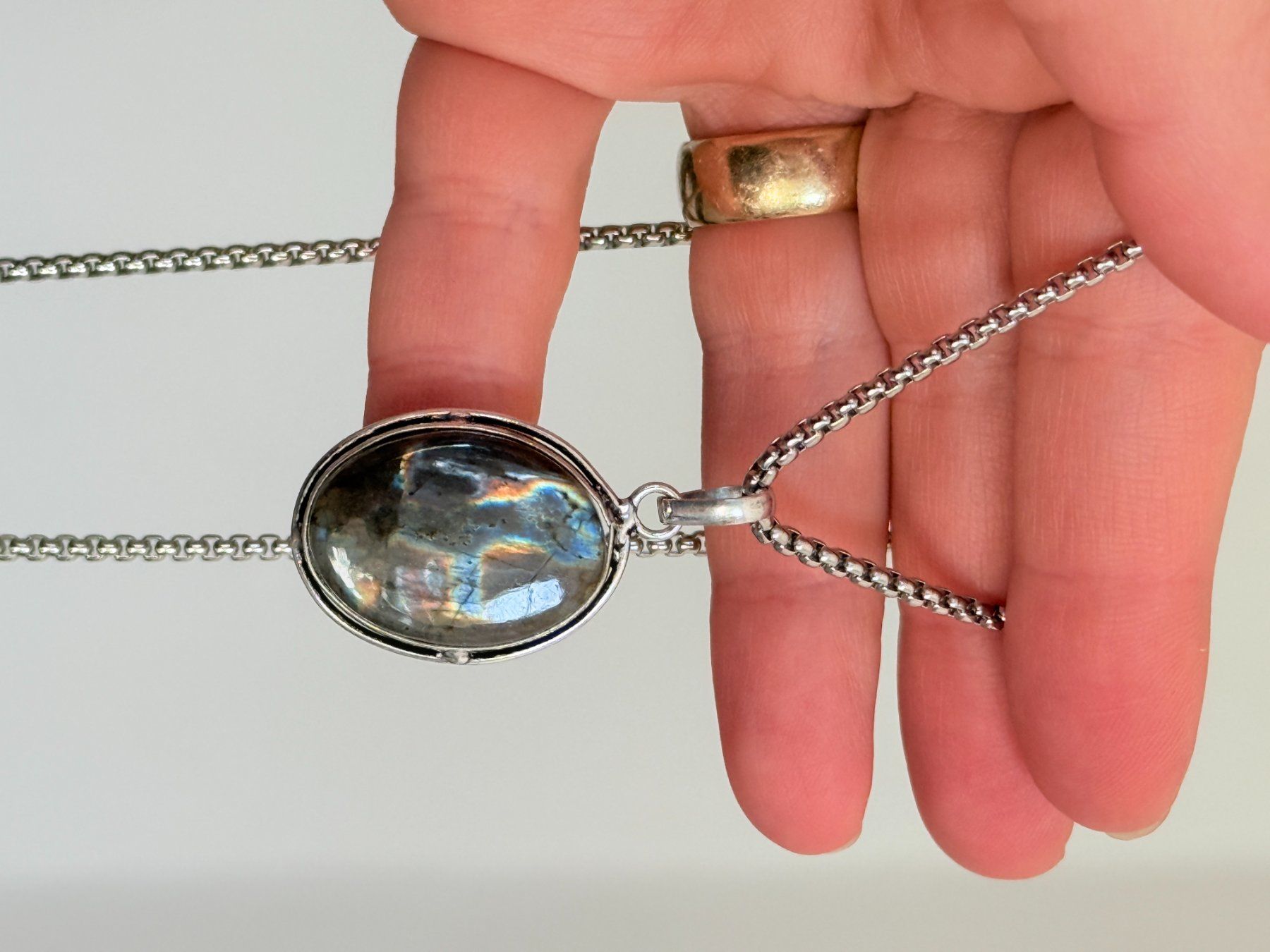 Ketten: Collier avec Labradorite – Neu und originalverpackt aus Genève von AWWA 9