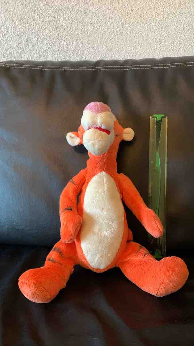 Disney Spielzeuge: Disney Plüschtier Tigger orange – Gebraucht aus Spiegel b. Bern von Power 1