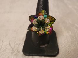 Blumen ring aus glasherzen