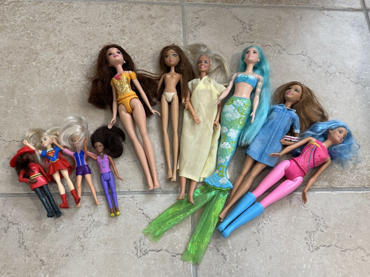 Bambole: LOT BARBIE – Usato da Bedano venduto da VBimby