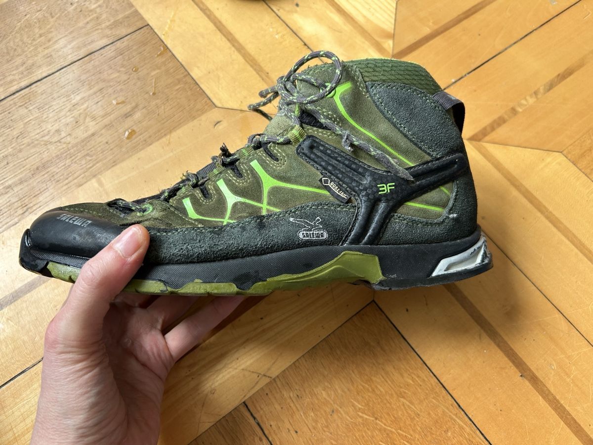 Salewa Scarpe da uomo: Salewa leichte Gore-Tex Wanderschuhe Gr. 40 – Usato da Basel venduto da isa_8h8b 2