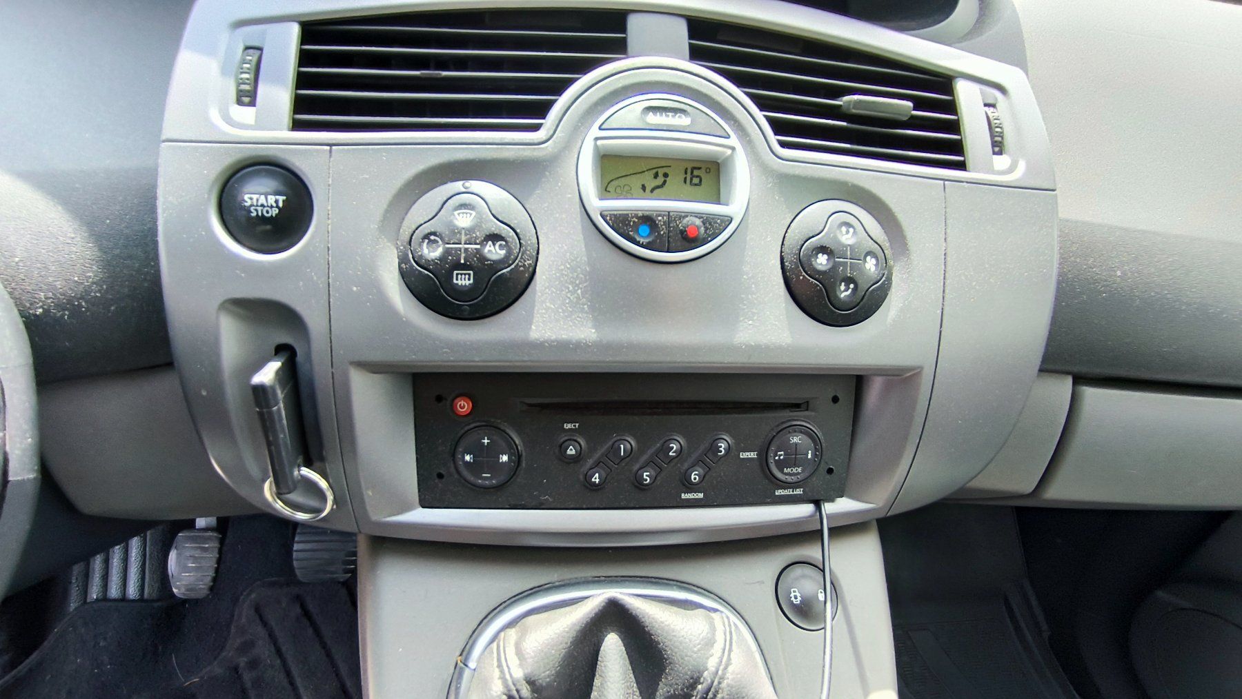 Renault Automobili: Renault Scenic 7 places. 31.03.2026 – Usato da BULLE venduto da tia_98d5 9