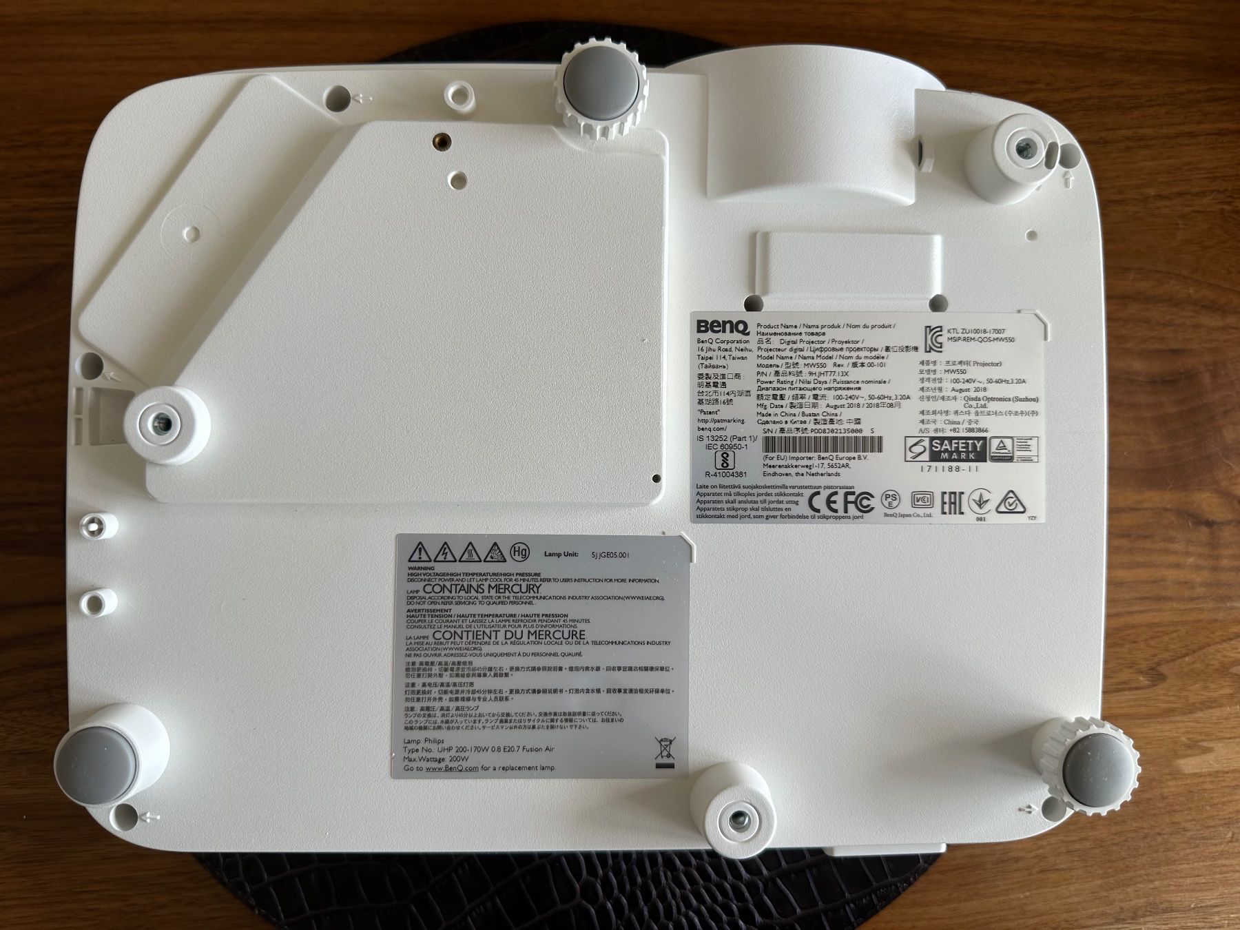BenQ Videoprojektoren: BenQ MW550 WXGA Beamer - Projektor – Gebraucht aus Muri AG von Mn 2