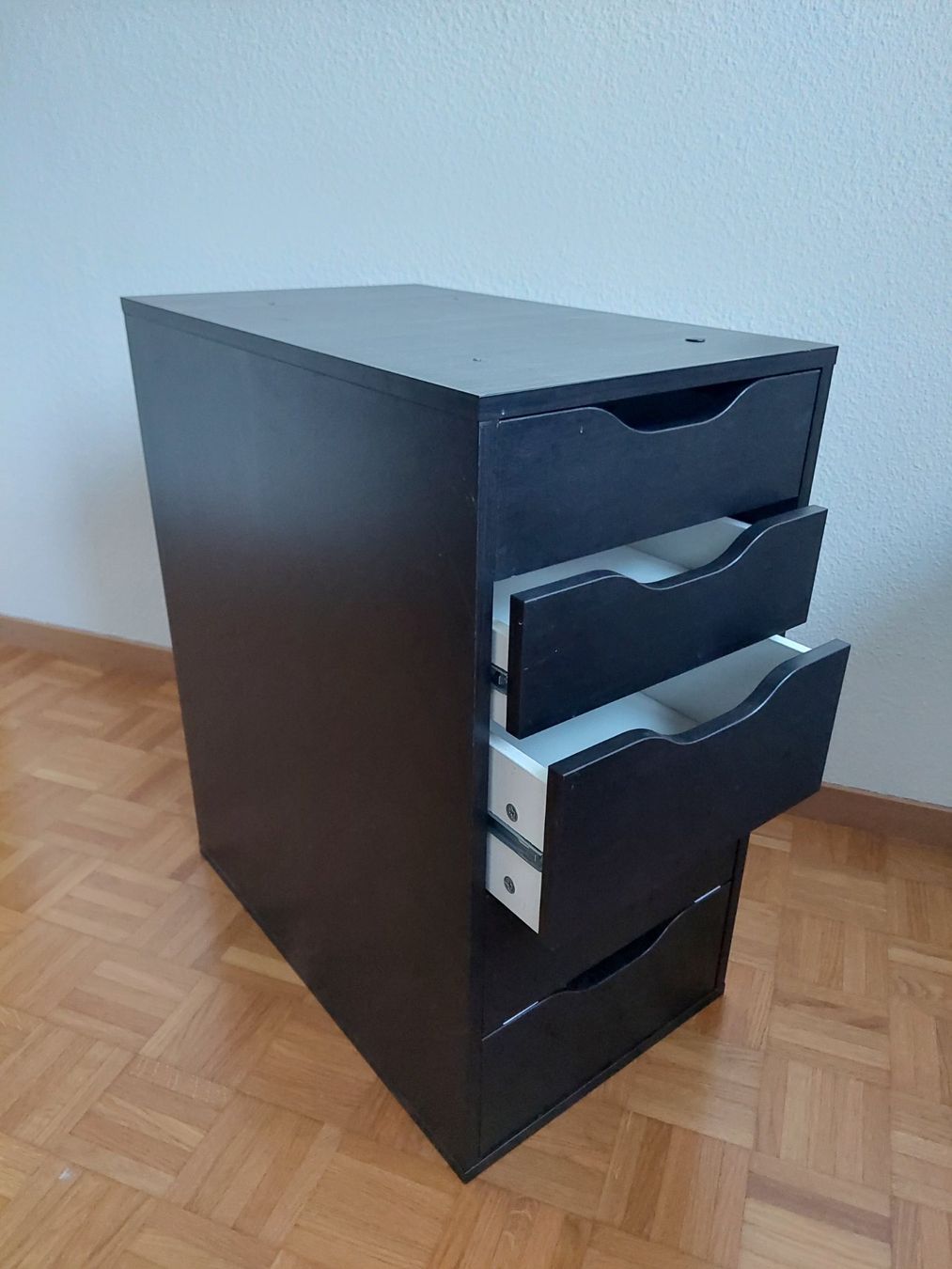 Commodes: Schubladenmöbel schwarz – D'occasion à Horgen par joe_8r77 1