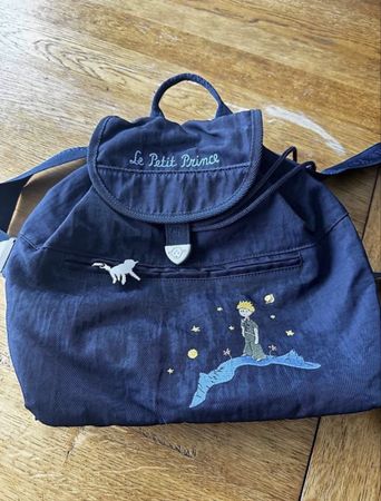 Kleiner Prinz Rucksack dunkelblau mit Stickerei & Anhänger 4