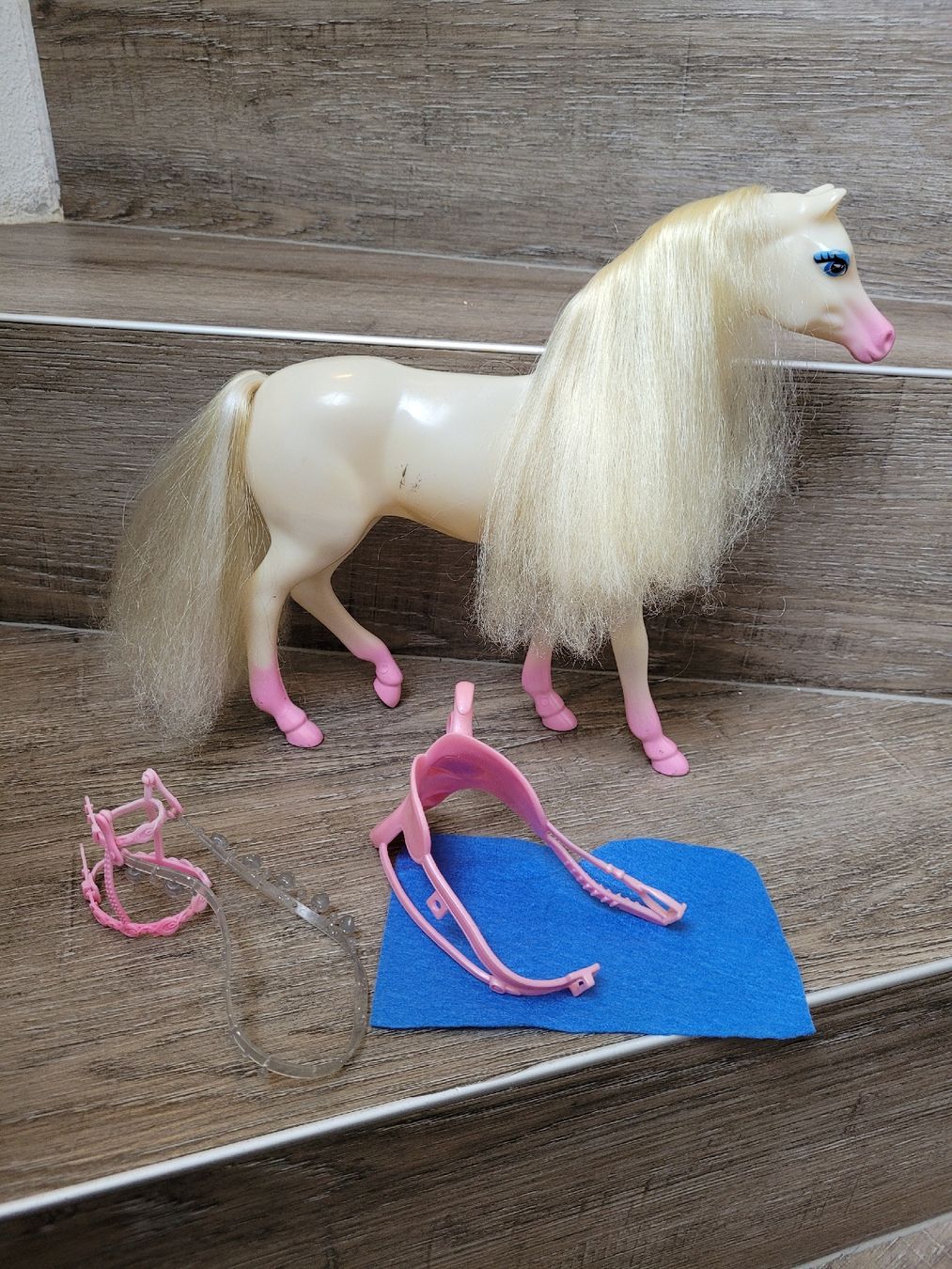 Giocattoli: Barbie Pferd – Usato da Niederbuchsiten venduto da klengyel 6