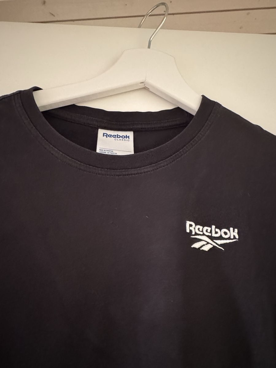 Reebok T-shirt: T-shirt – Nuovo (secondo la descrizione) da Turgi venduto da eiiinalem 1
