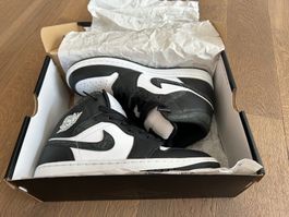 Nike Air Jordan 1 MID SE