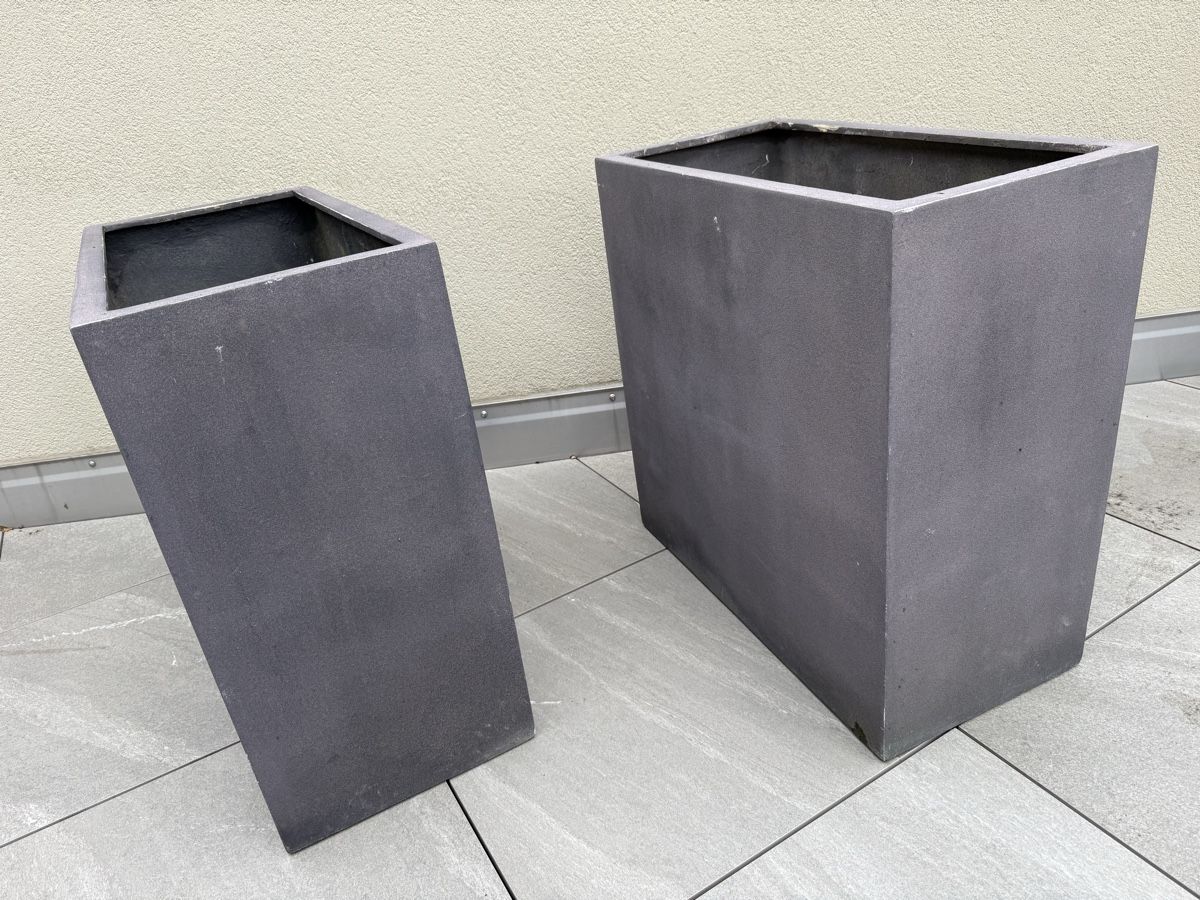 Blumentöpfe: 2 Anthrazit Pflanzentöpfe für draussen – Gebraucht aus Hochfelden von apsara01 4