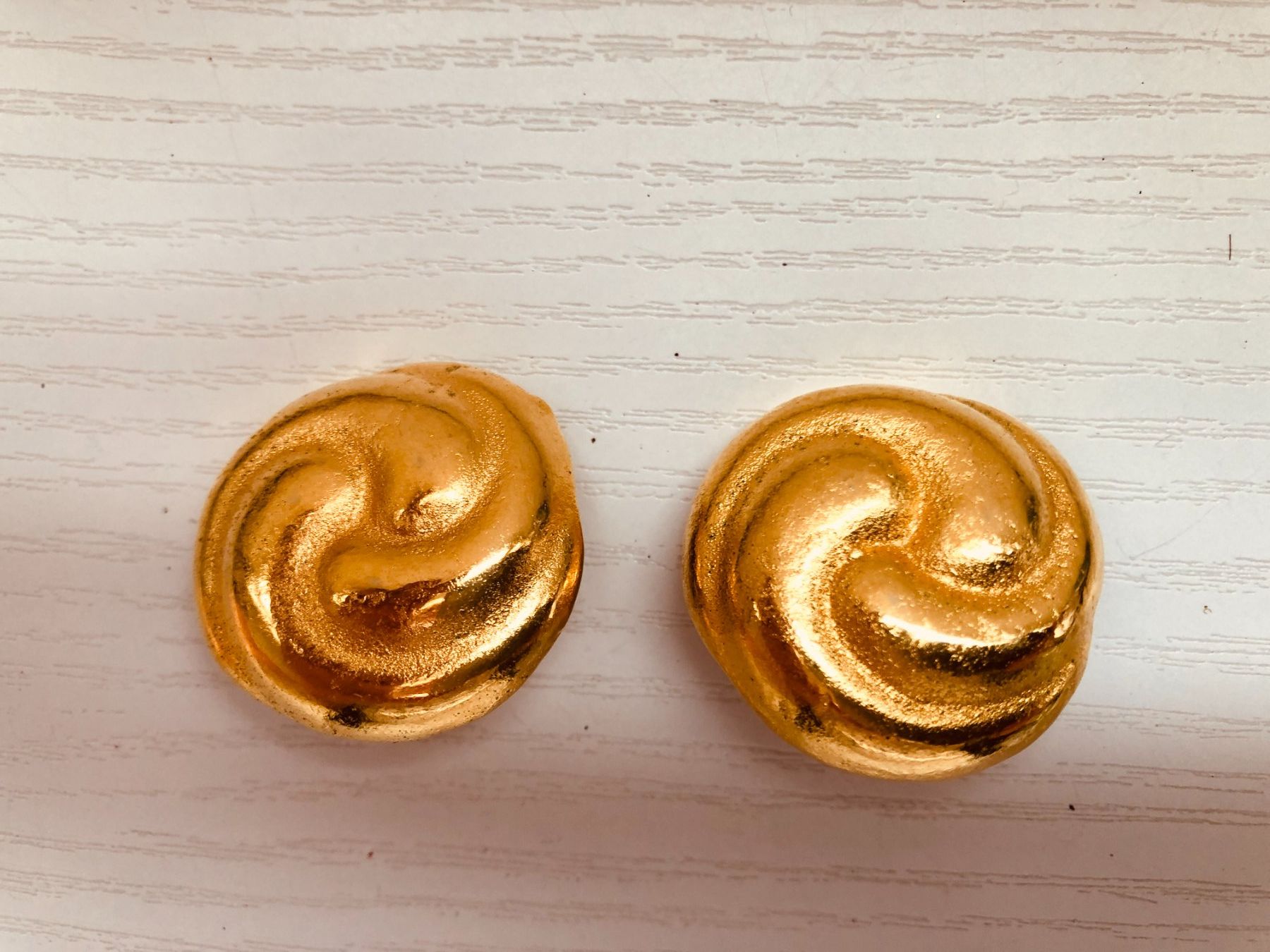 Orecchini pendenti & Orecchini a lobo: Elegante goldfarbene Ohrclips – Usato da Arlesheim venduto da OmnIa55