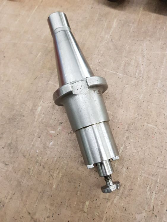 Kombi-Fräseraufsteckdorn SK40 DIN2080 - D=27,0mm Mit Passfeder Und Schraube