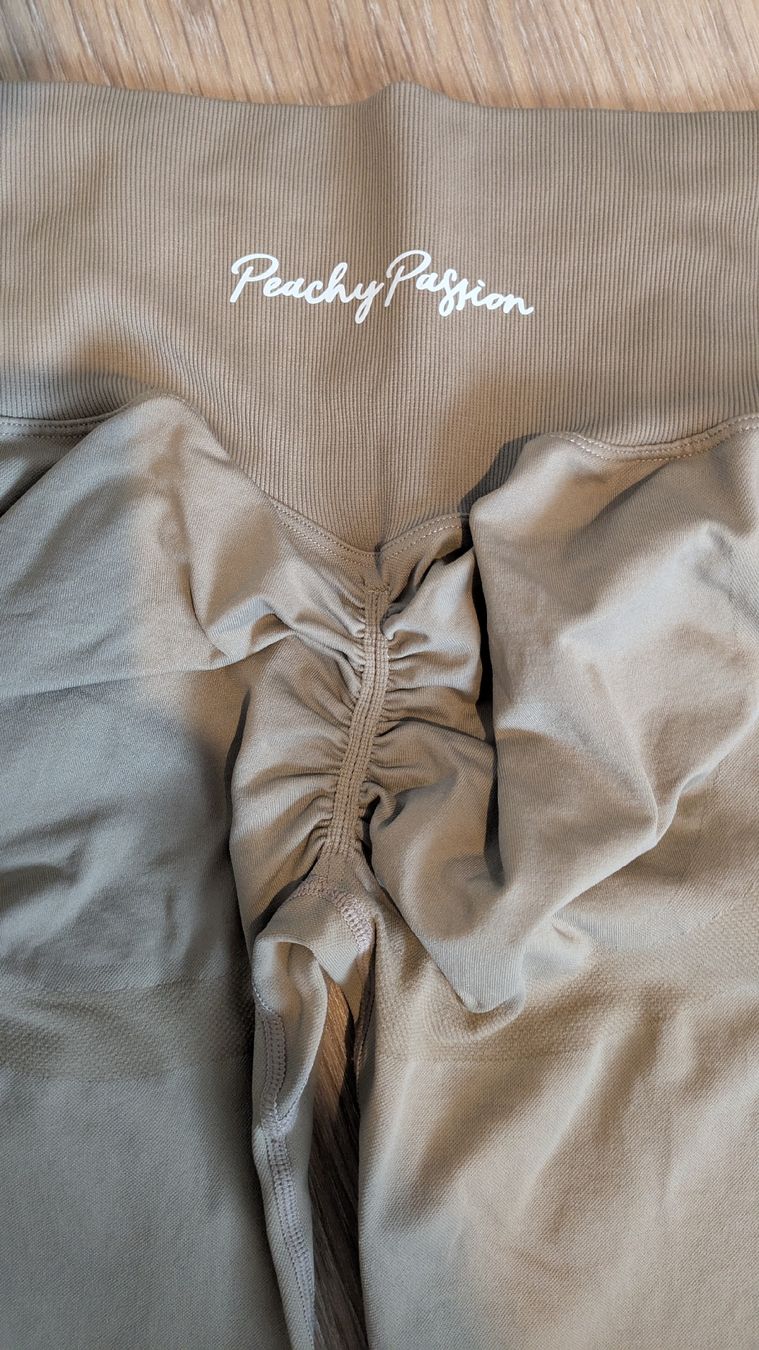 Pantaloni: Peachy passion leggings – Usato da Ettingen venduto da hms_w27b 2