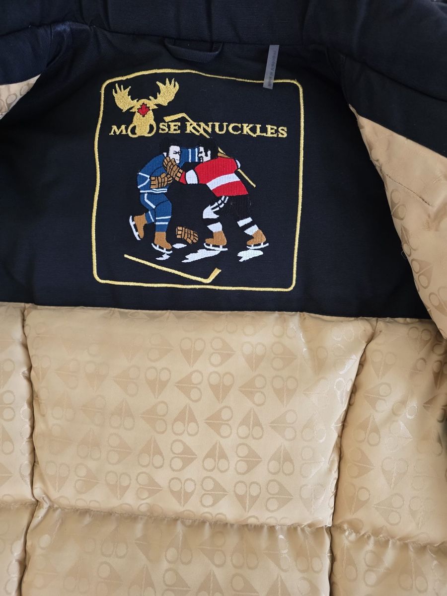Moose Knuckles Cappotti: Moose Knuckles Daumenmantel (Gold Edition) – Usato da Hombrechtikon venduto da Lara01 4