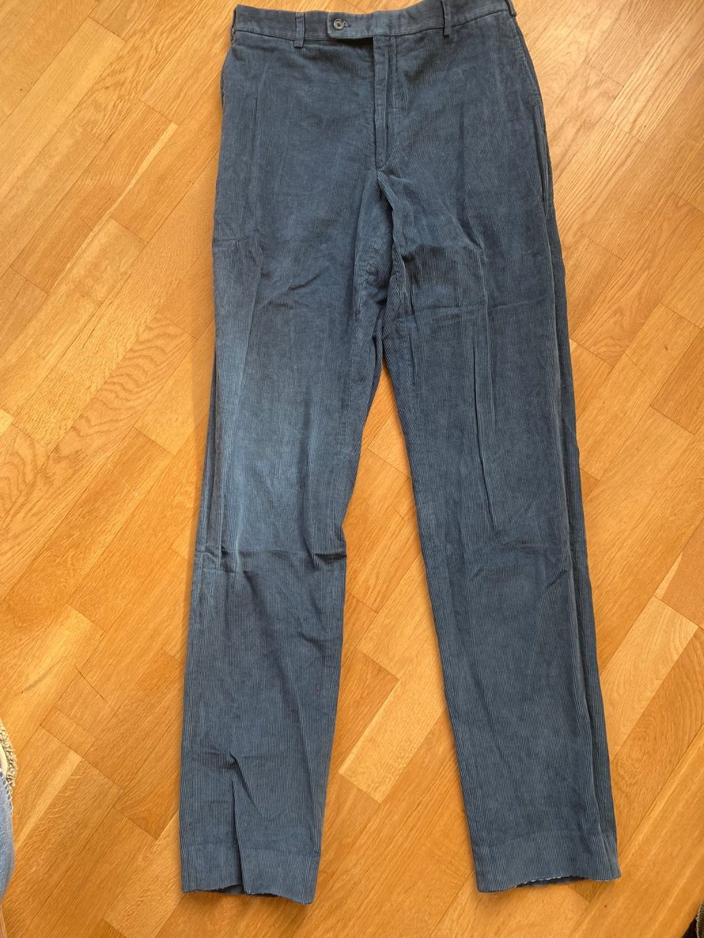 Pantaloni: schöne Manchester/Cord Hose Blau – Usato da Zürich venduto da Lauraflor 1