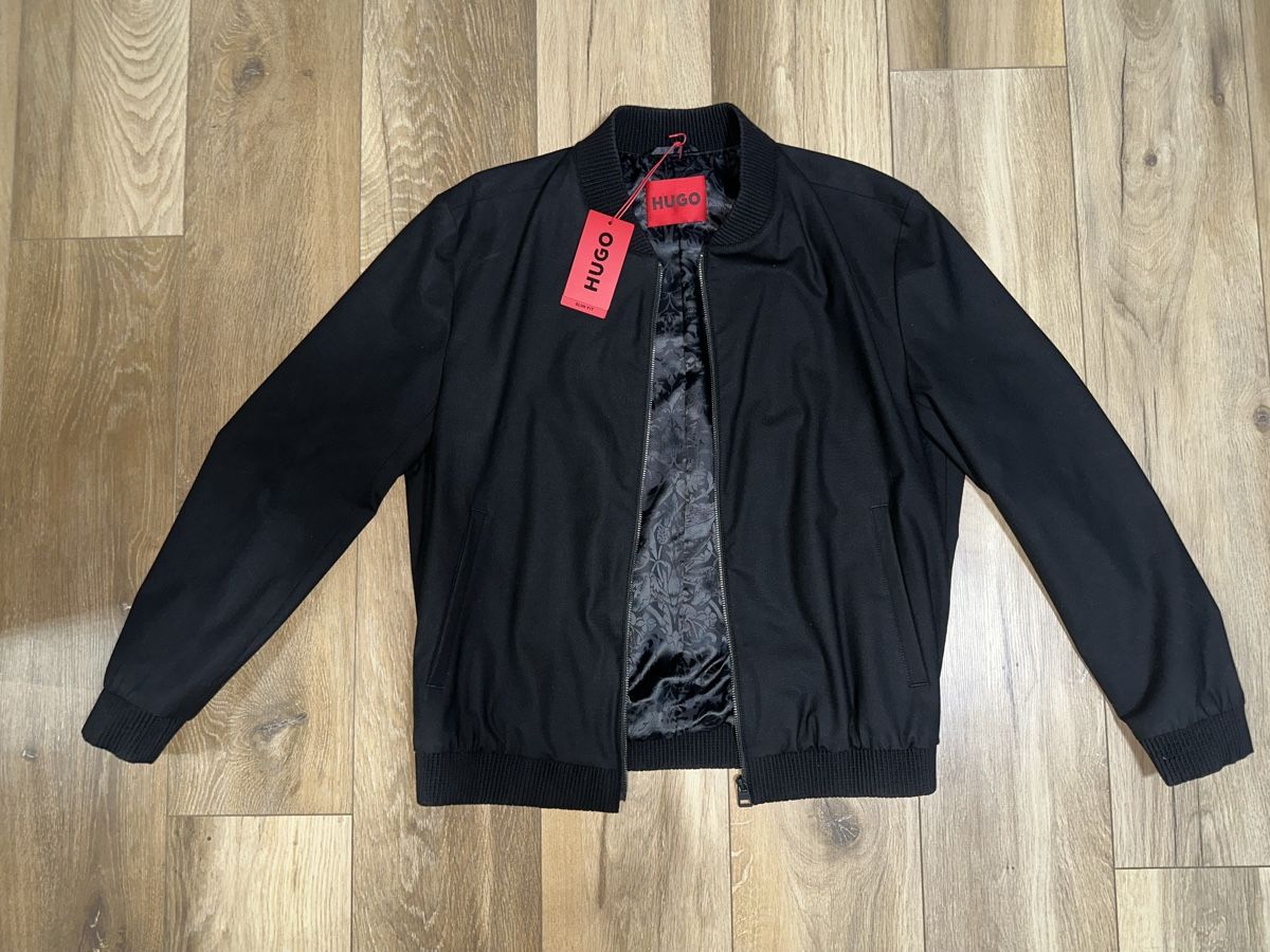 Hugo Boss Giacche: Schwarze Hugo Ukashi Bomberjacke – Nuovo e nell'imballaggio originale da Liebefeld venduto da tru_cj95 1