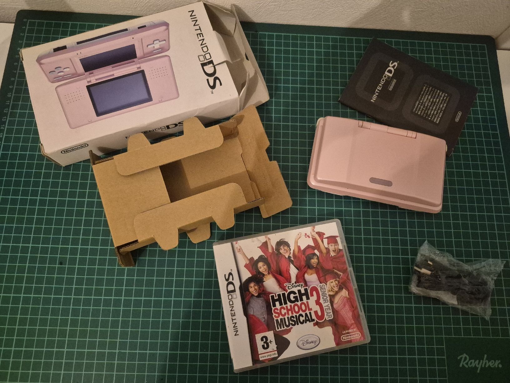 Nintendo Konsolen: Nintendo DS  Pink, Boxed With Game, Charger - Nice! – Gebraucht aus Meyrin von Retro-GZ