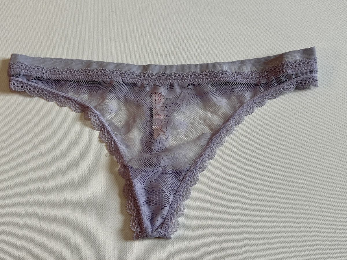 Victoria's Secret Sonstige Unterwäsche: Victoria Secret String Tangas – Neu (gemäss Beschreibung) aus Rorschach von car_wbc5 2