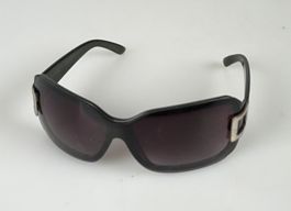 Moderne Sonnenbrille