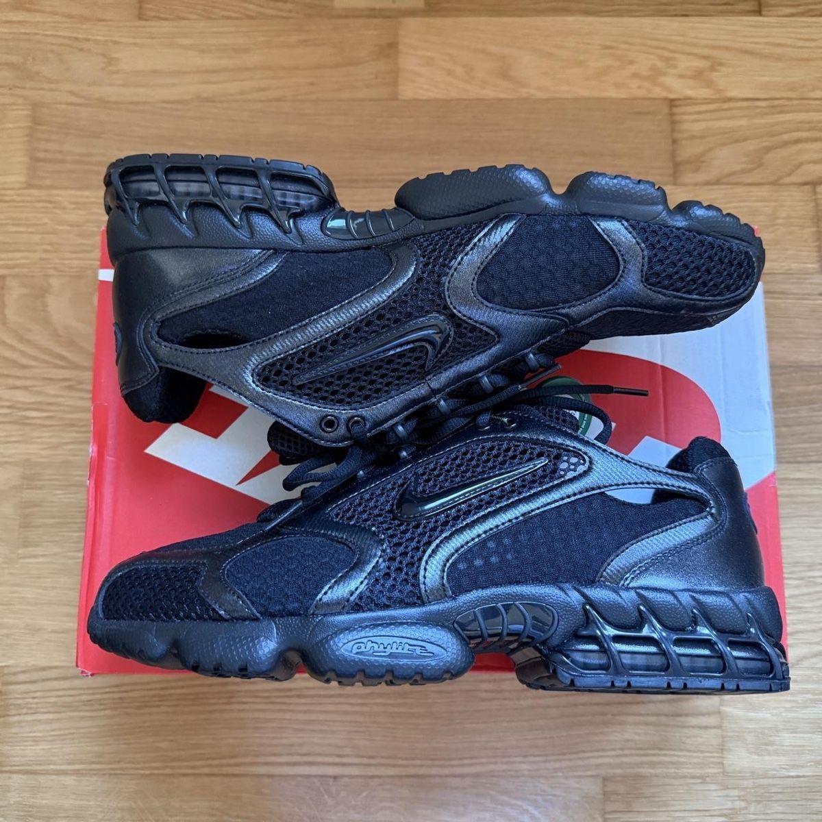 Nike Chaussures hommes: Nike Spiridon Caged Schwarz – Neuf avec emballage d'origine à Zürich par sam_g2zl 3