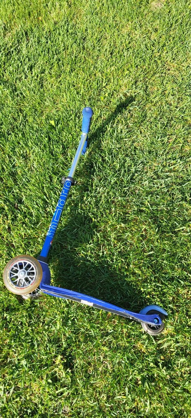 Micro Biciclette: Trottinette Micro Mini bleue – Usato da Lavey-Village venduto da agaddy 1