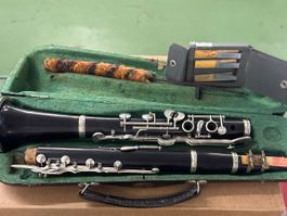 Vintage B-Klarinette A.L. Paris mit Lederkoffer und Zubehör
