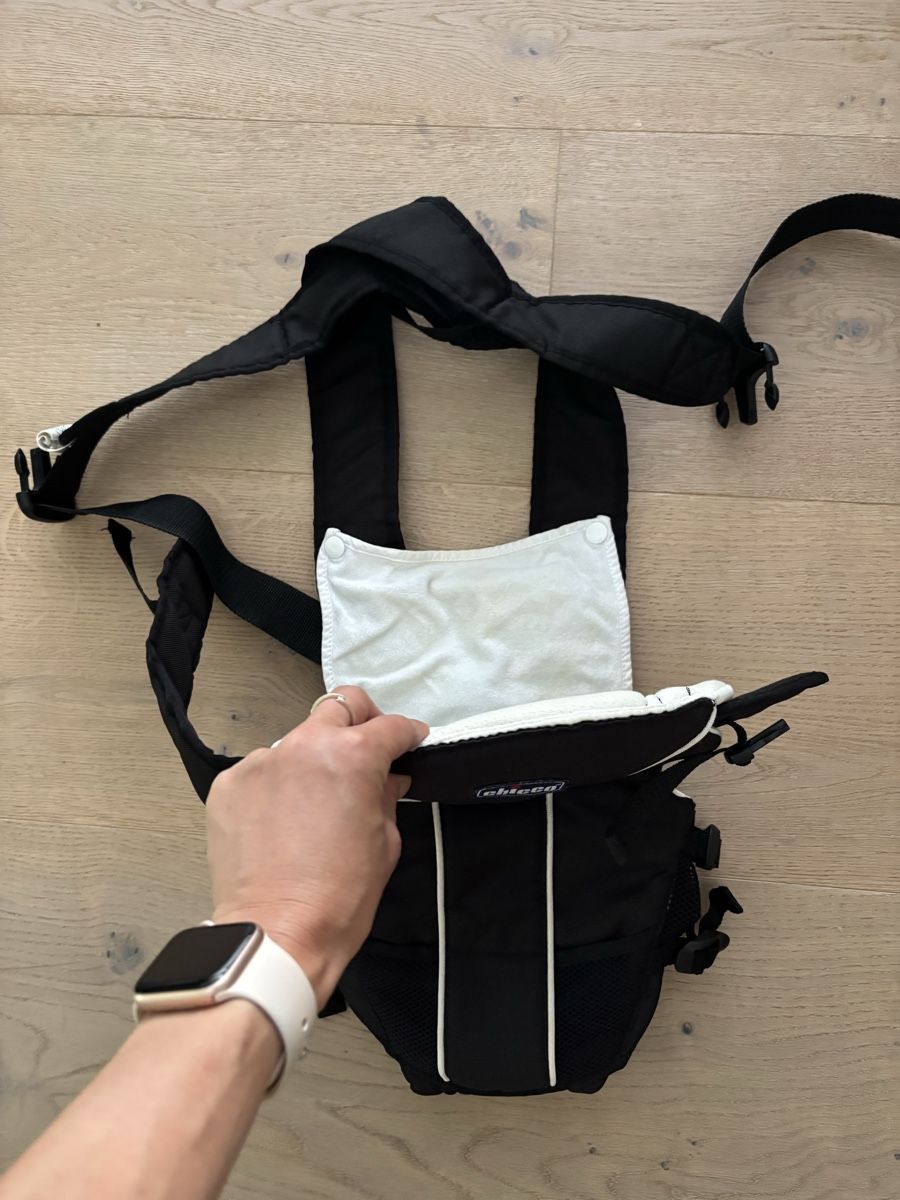 Chicco Bauch- & Rückentragen: Chicco Baby Carrier Black Good Condition – Gebraucht aus Männedorf von aztamindenet 1