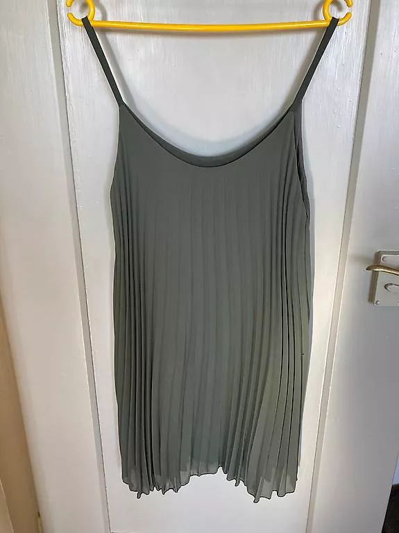 Tops: Top vert olive – Gebraucht aus Renens VD von chrstn
