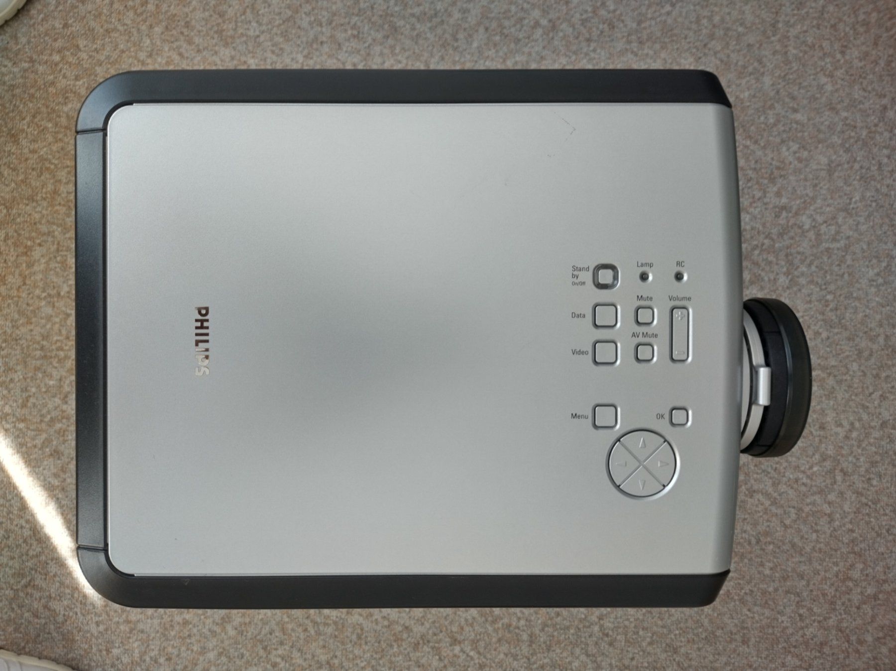 Philips Videoprojektoren: Philips Beamer / Projektor Hopper SV20 Impact – Gebraucht aus Jona von Argus36