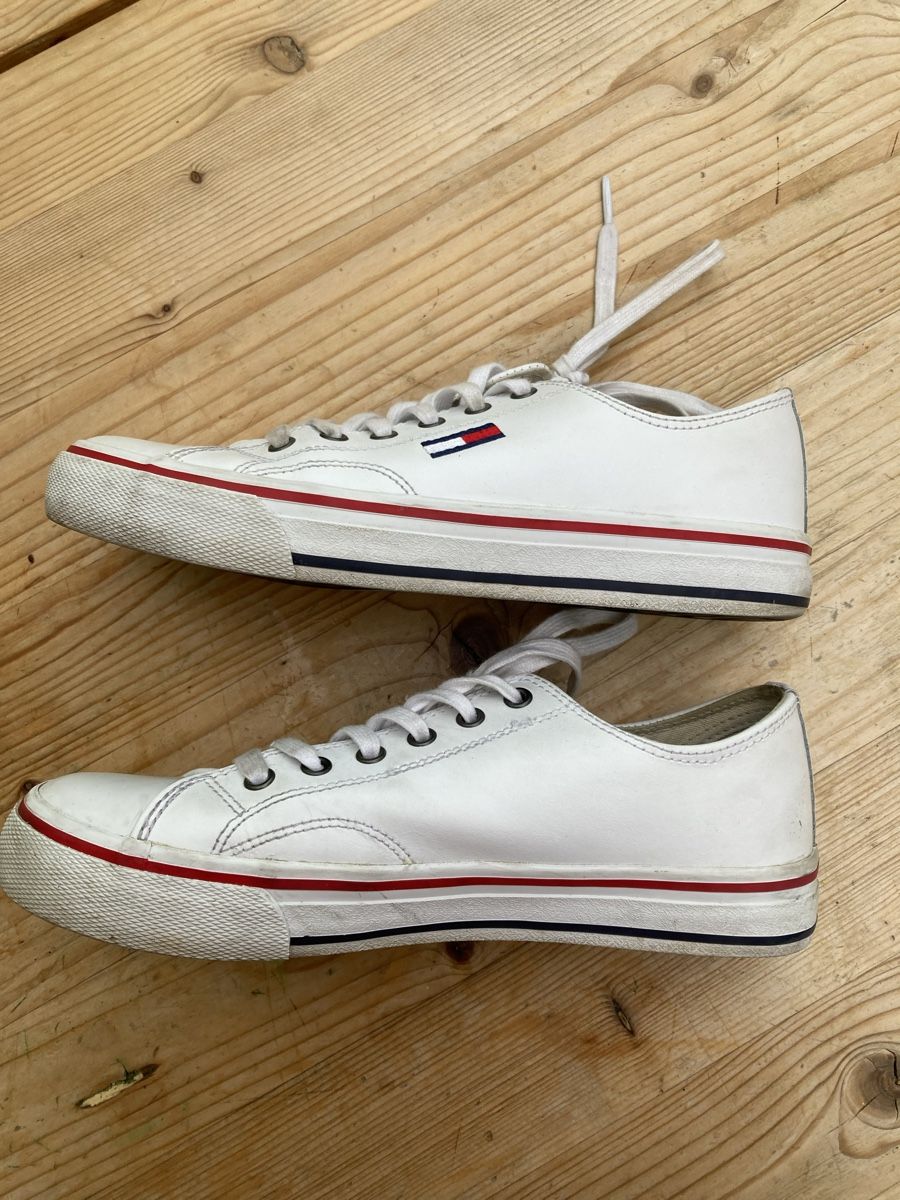 Tommy Hilfiger Scarpe per ragazze: Tommy Hilfiger Sneaker – Usato da Romanshorn venduto da gokken 4