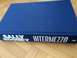 Book Intermezzo (Sally Rooney)