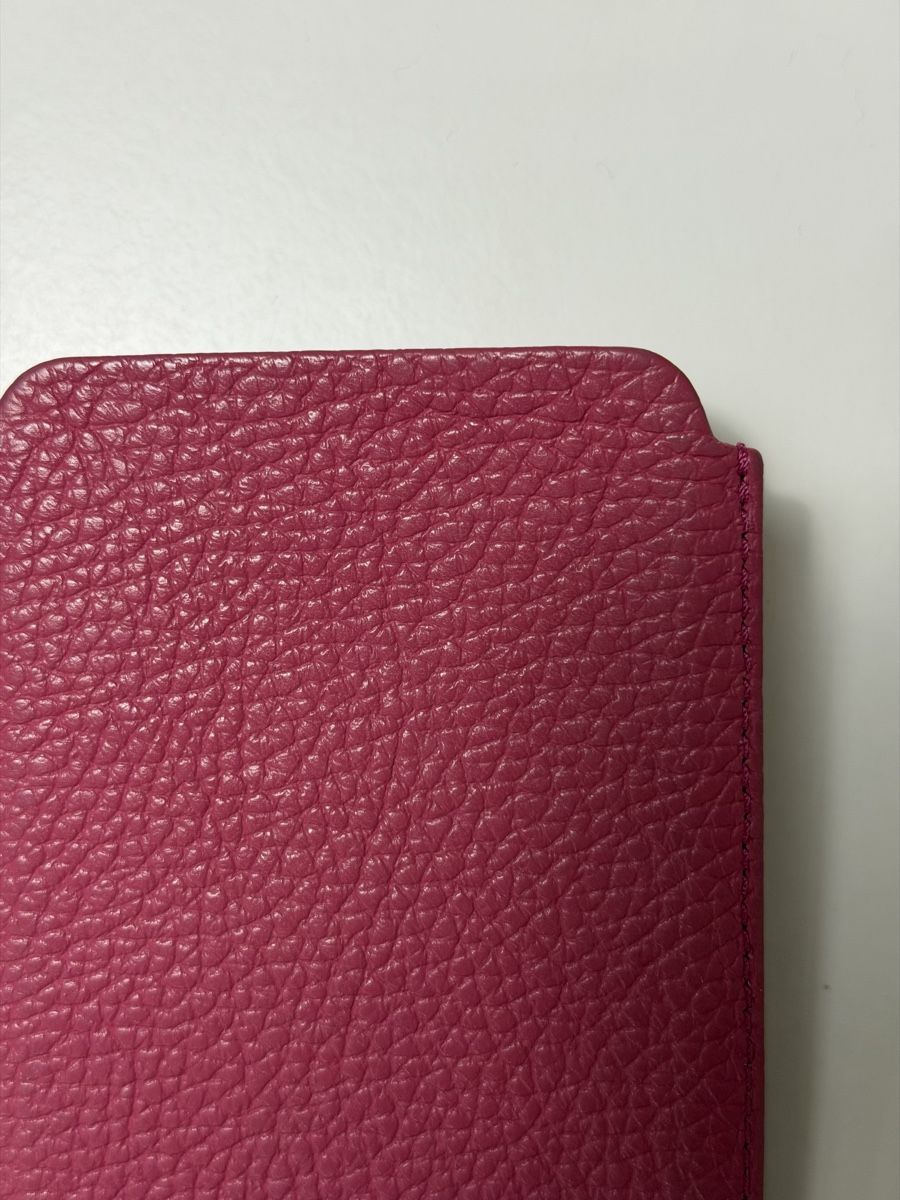 Cover & Protezioni schermo: Leder-Etui IPhone 13 Pro - Pink – Usato da Au ZH venduto da swissmatchpoint 2