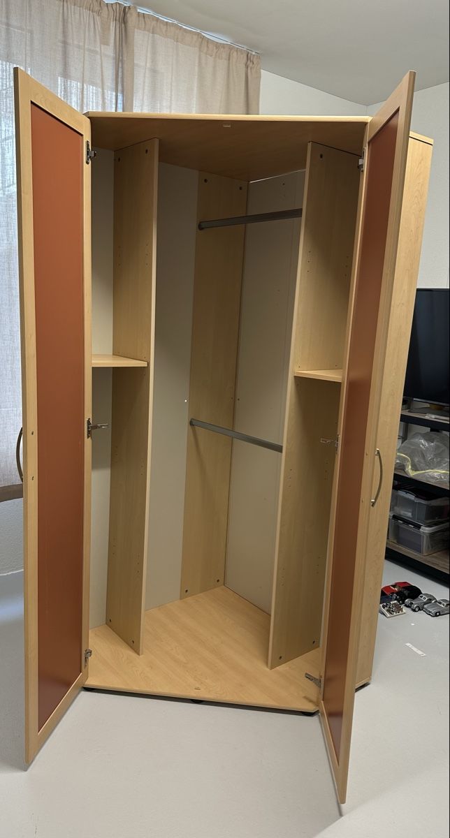 Armadi: Eckschrank – Usato da Bottighofen venduto da mfi_6nkw 3