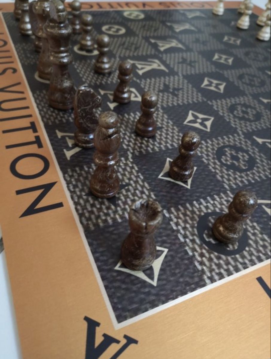 Giochi: Échiquier Louis Vuitton par Anthony Dubois – Nuovo (secondo la descrizione) da Lausanne venduto da SGN_Collectible 2