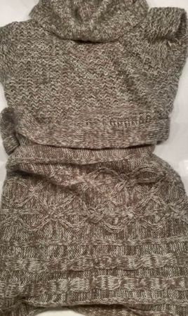 Damen Strickkleid braun Gr. S mit Kragen 