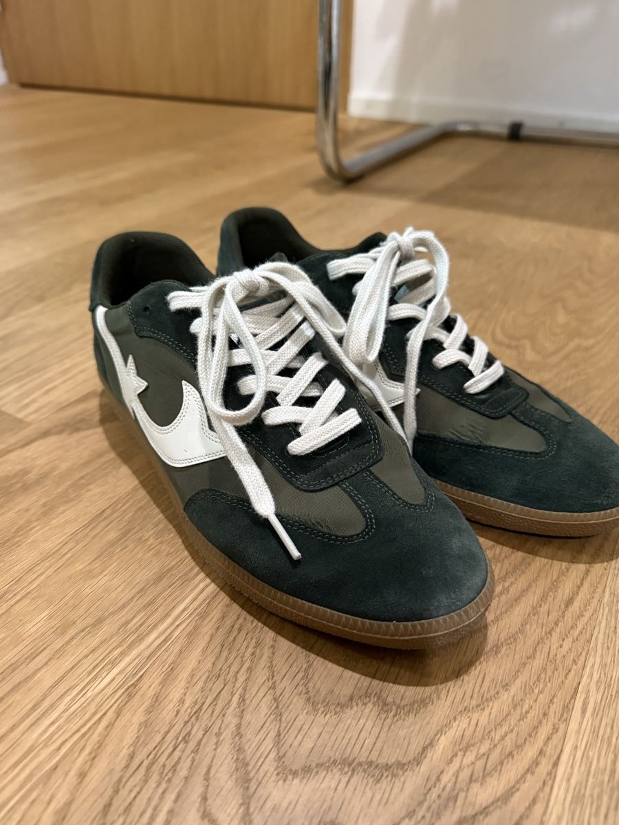 Ba&Sh Scarpe da donna: Leder Ba&sh Sneaker – Nuovo (secondo la descrizione) da Luzern venduto da Itsclaire 1
