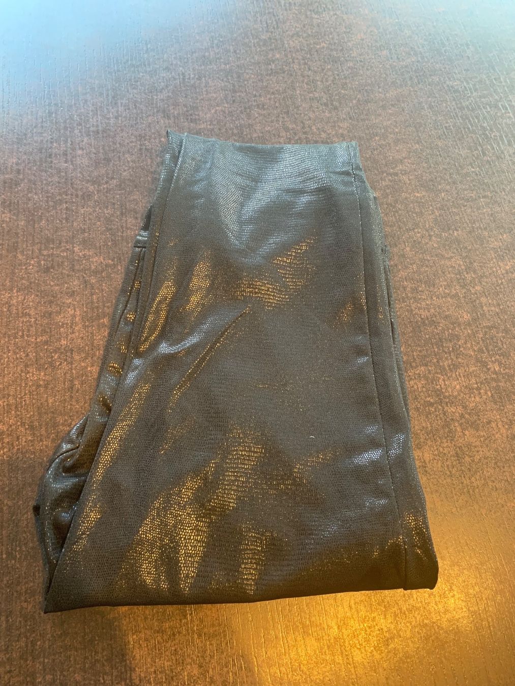 Collants: Leggins brillant taille S 176cm – Neuf (Voir description) à Domdidier par qatar1973 1